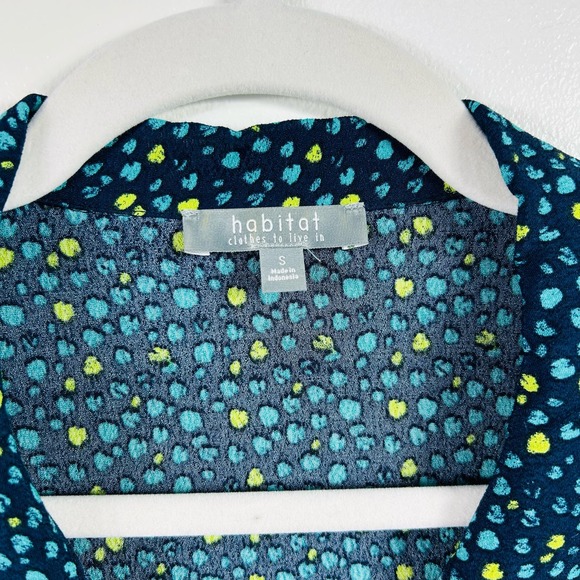 Habitat Blue Teal Green Polka Dot Asymmetrical Blouse Size Small - Picture 4 of 7